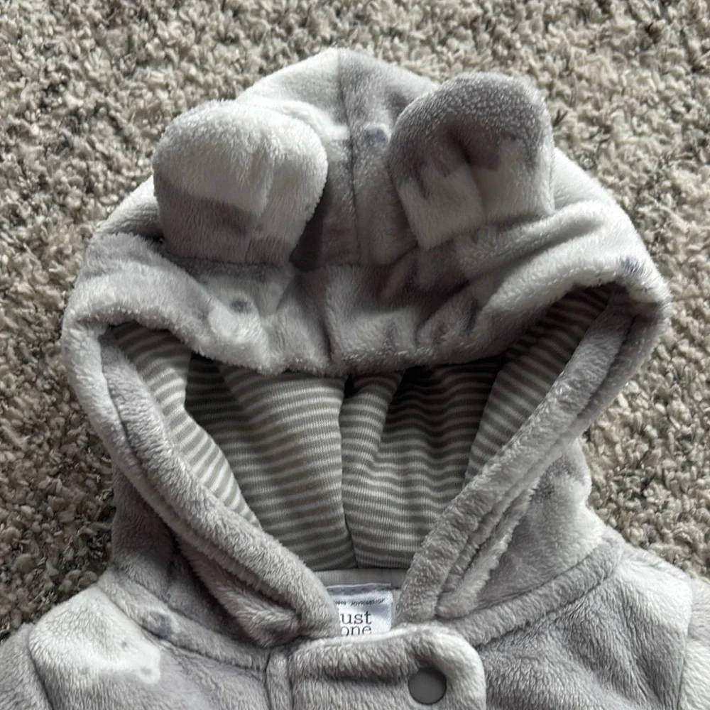 Carter's Gray Footies One Piece with mittens and hood bear design CUTE AND SOFT!